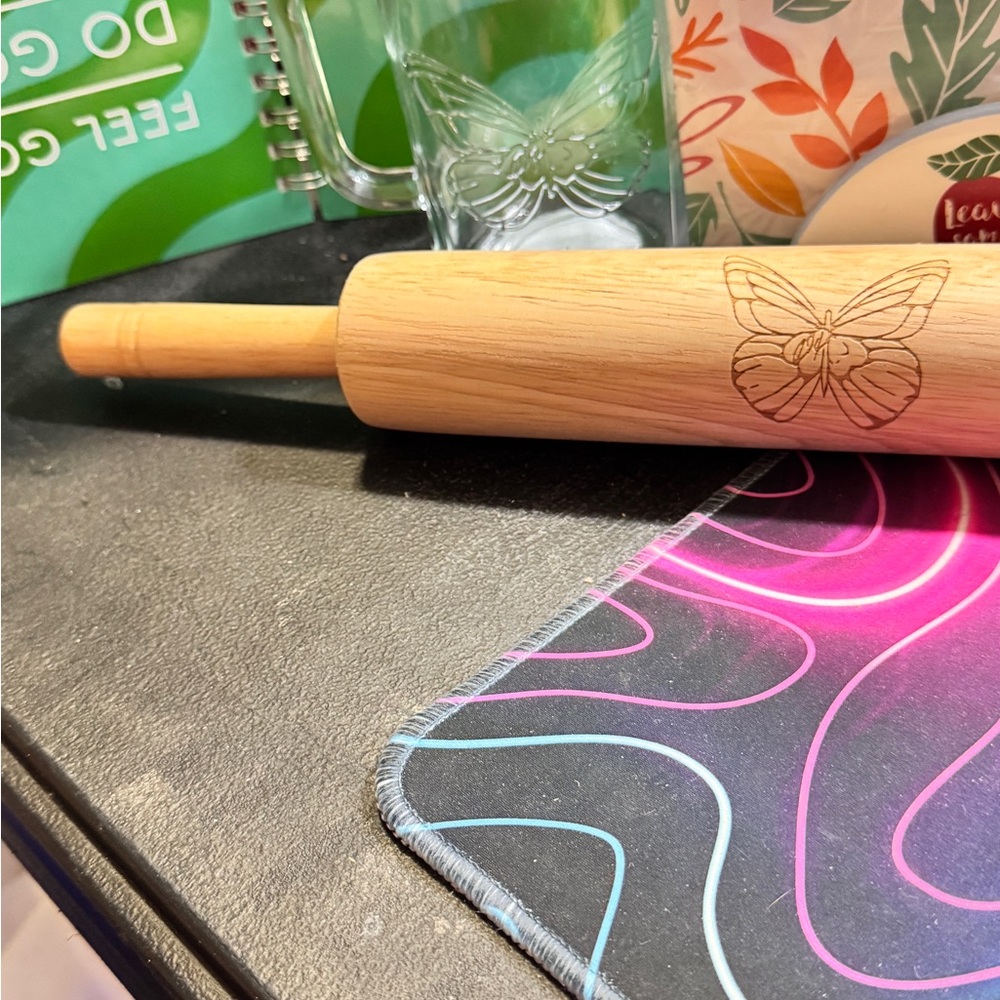 Dolly Pardon Kitchen Accessories - Picture 2 of 6